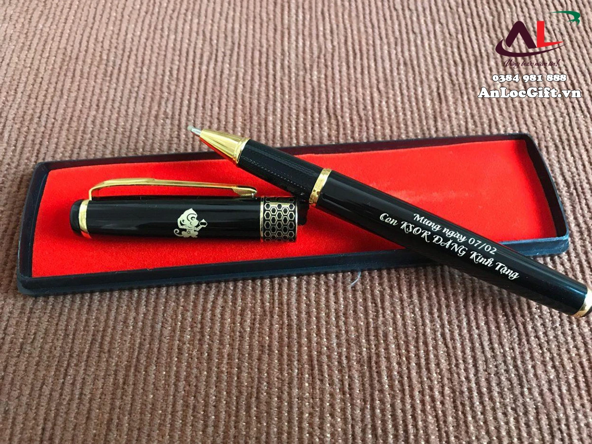 Quà tặng doanh nghiệp 200k: bút ký kim loại