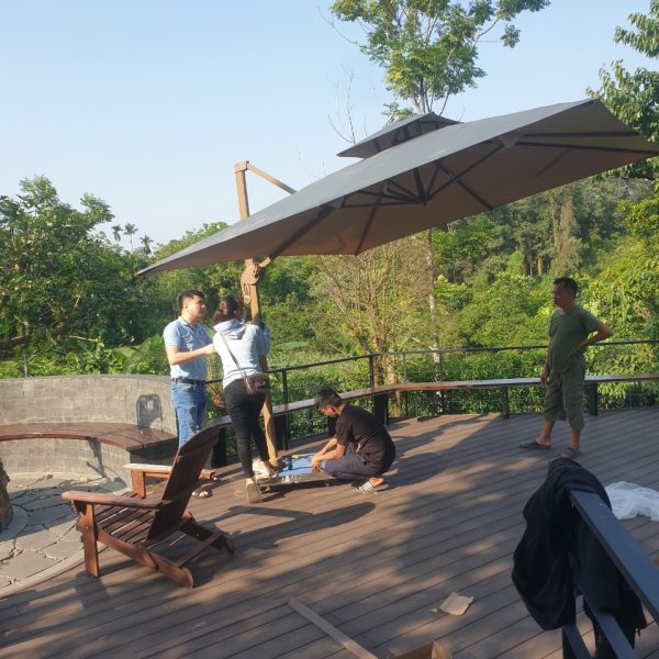 Dù lệch tâm vuông 3m hợp kim nhôm màu Be ( nâu caphe )
